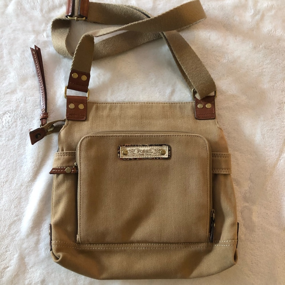 Tan Fossil crossbody messenger bag purse